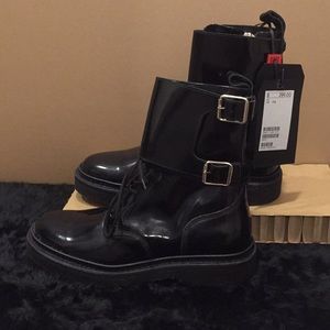NWT Mens Balmain X H&M Black Patent Cuff Boot 7.5